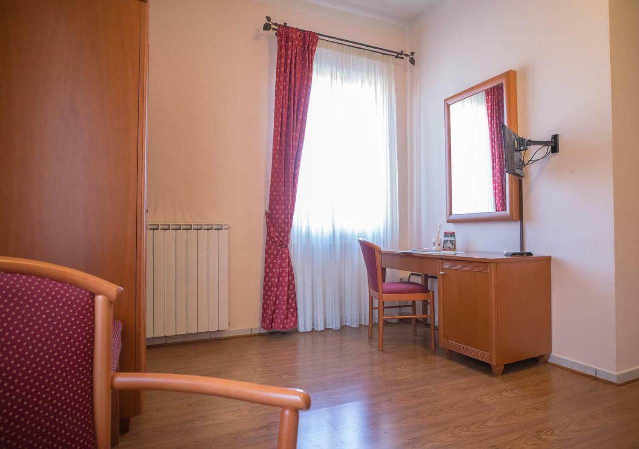 Locanda Il Giullare Pellegrino Santa Maria Degli Angeli  Extérieur photo